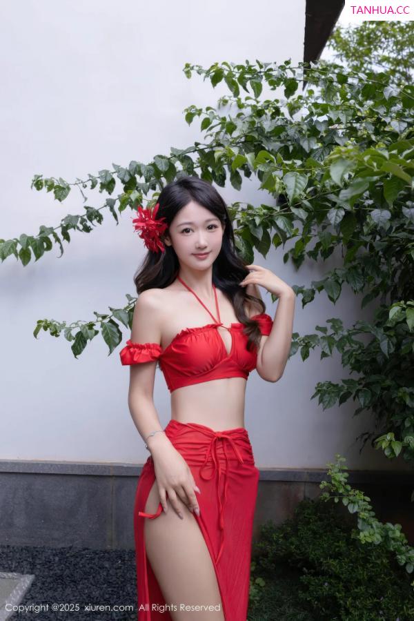 唐安琪  [XiuRen]高清写真图 2025.08.18 No.10662 唐安琪 红色泳衣第7张图片